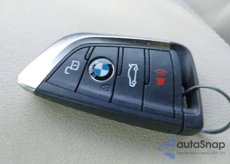 2021 BMW 330I xDrive from USA, damaged, VIN 3MW5R7J07M8B49209